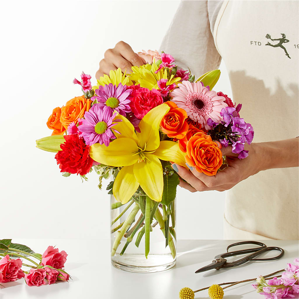 Cue the Confetti - A Florist Original – Charleston Cut Flower Company, Charleston WV