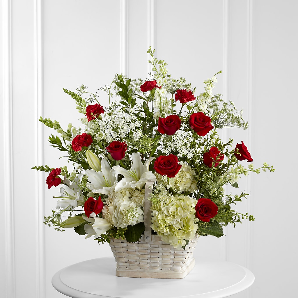 In Loving Memory Arrangement – Charleston Cut Flower Company, Charleston WV