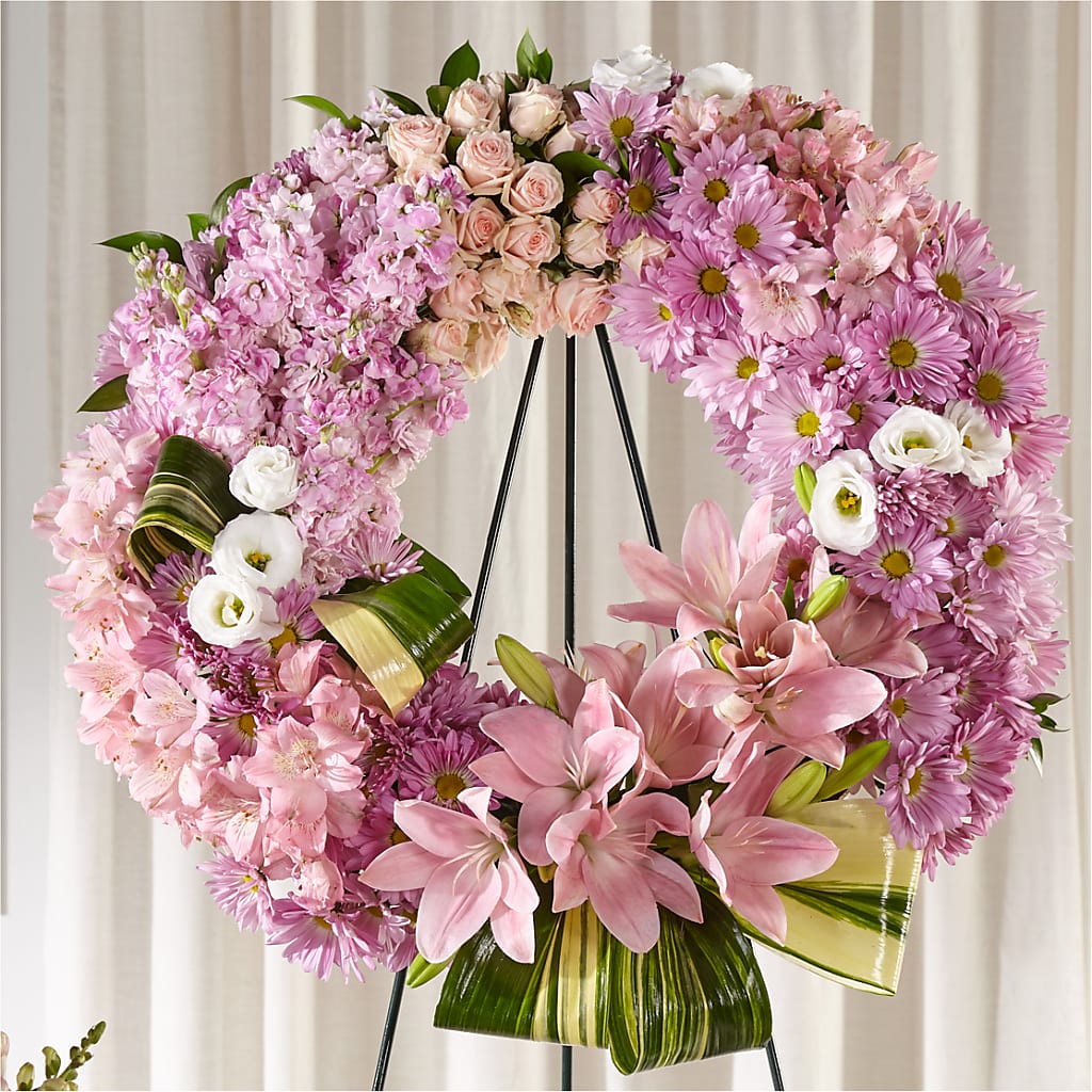 Gift of Warmth Wreath – Charleston Cut Flower Company, Charleston WV