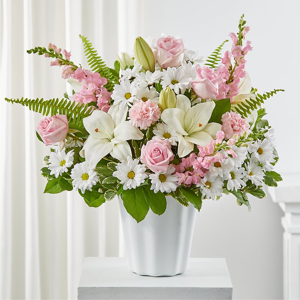 Soft Touch Tabletop Basket – Charleston Cut Flower Company, Charleston WV