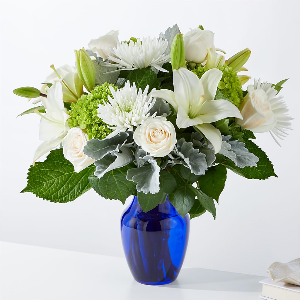Snowy Dreams Bouquet – Charleston Cut Flower Company, Charleston WV