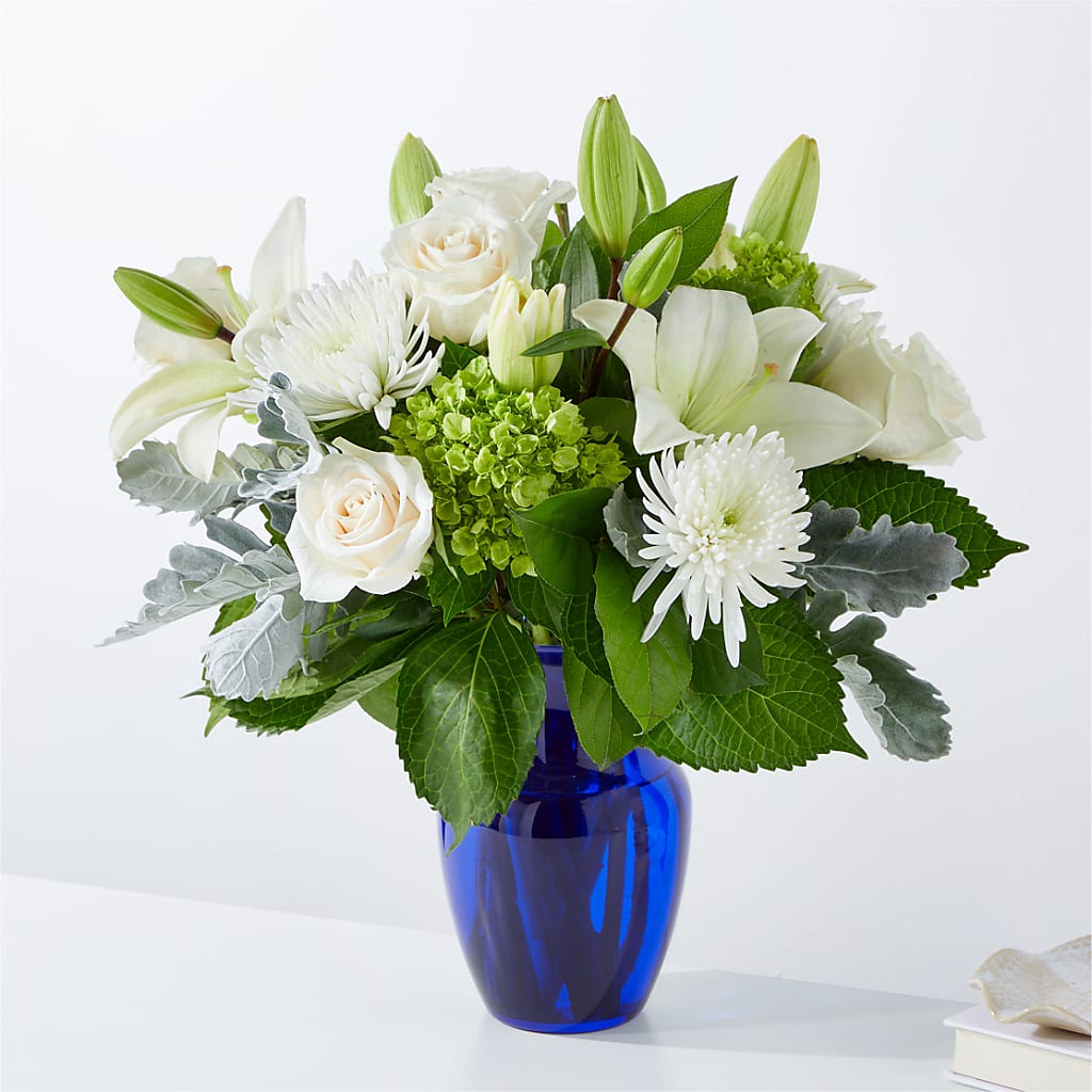 Snowy Dreams Bouquet – Charleston Cut Flower Company, Charleston WV