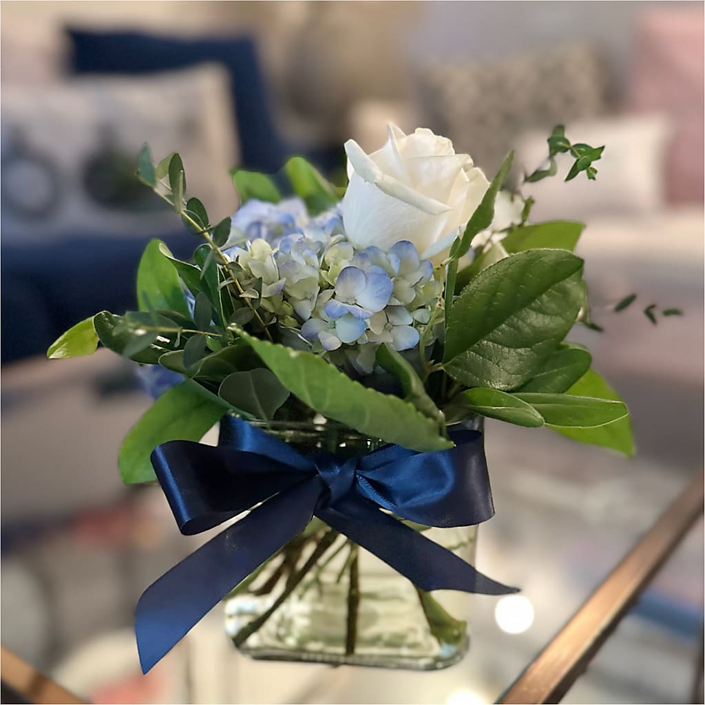 Sky Blue Delight Bouquet –  Charleston Cut Flower Company, Charleston WV