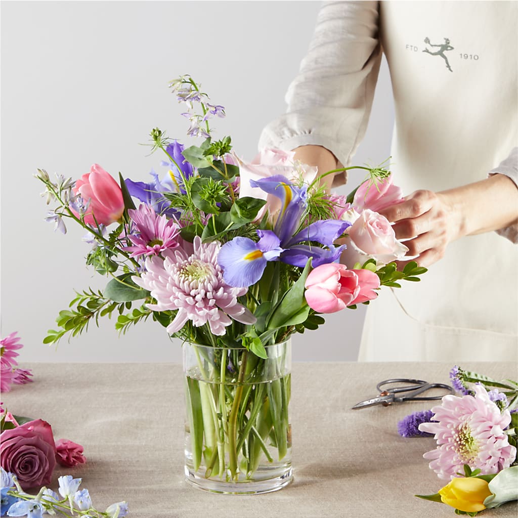 Pastel Tradition - A Florist Original –  Charleston Cut Flower Company, Charleston WV