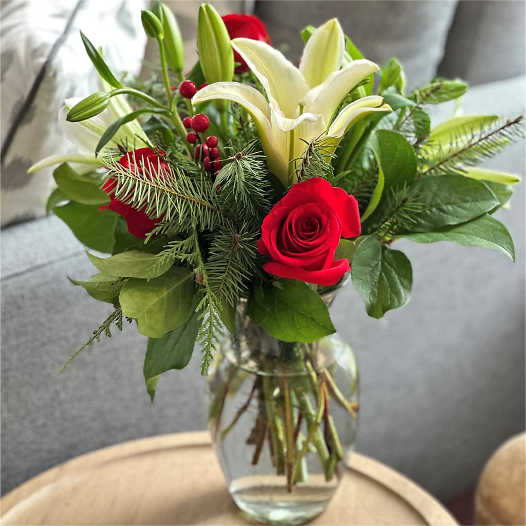 Sparkling Snowflakes Bouquet –  Charleston Cut Flower Company, Charleston WV