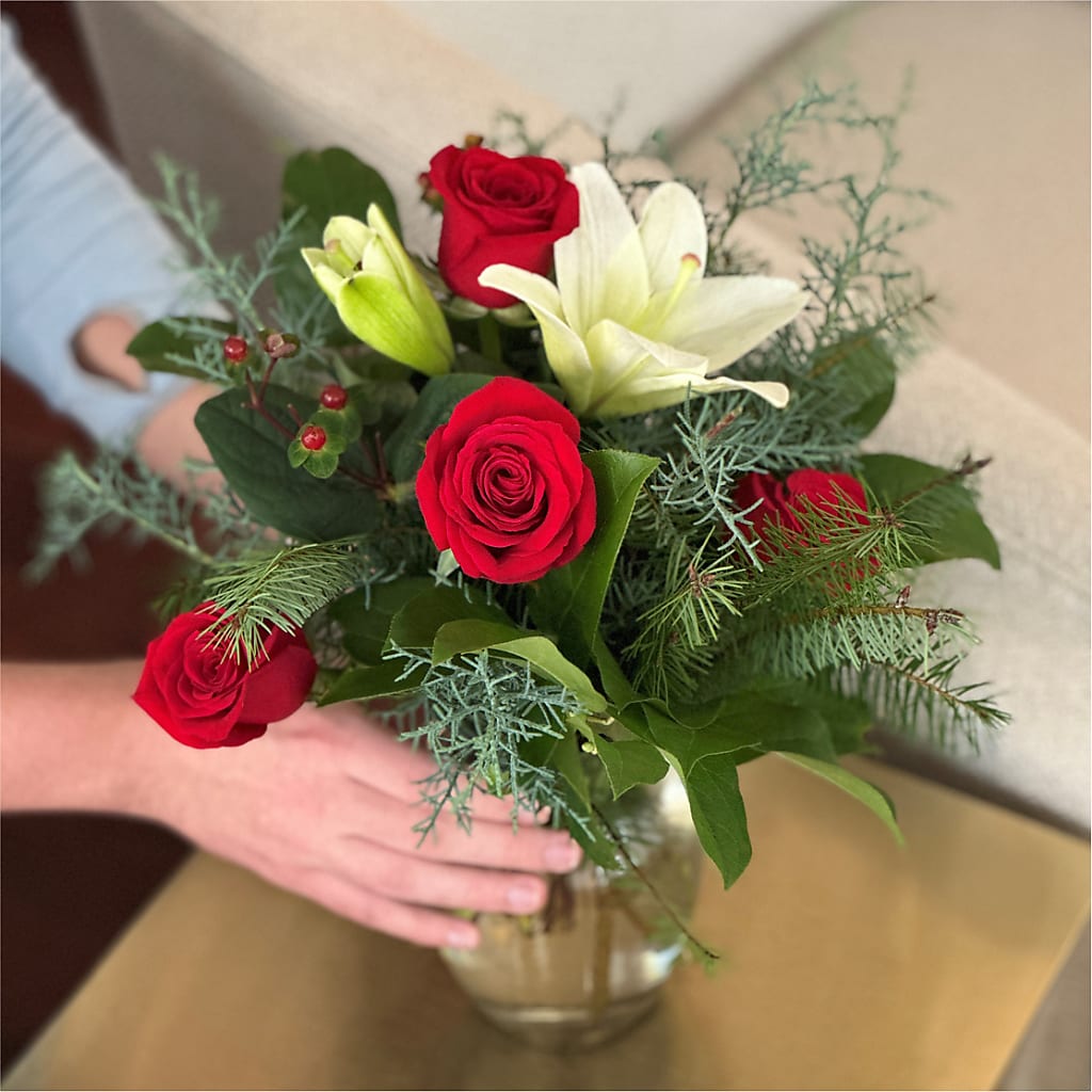 Glittering Lights Bouquet –  Charleston Cut Flower Company, Charleston WV