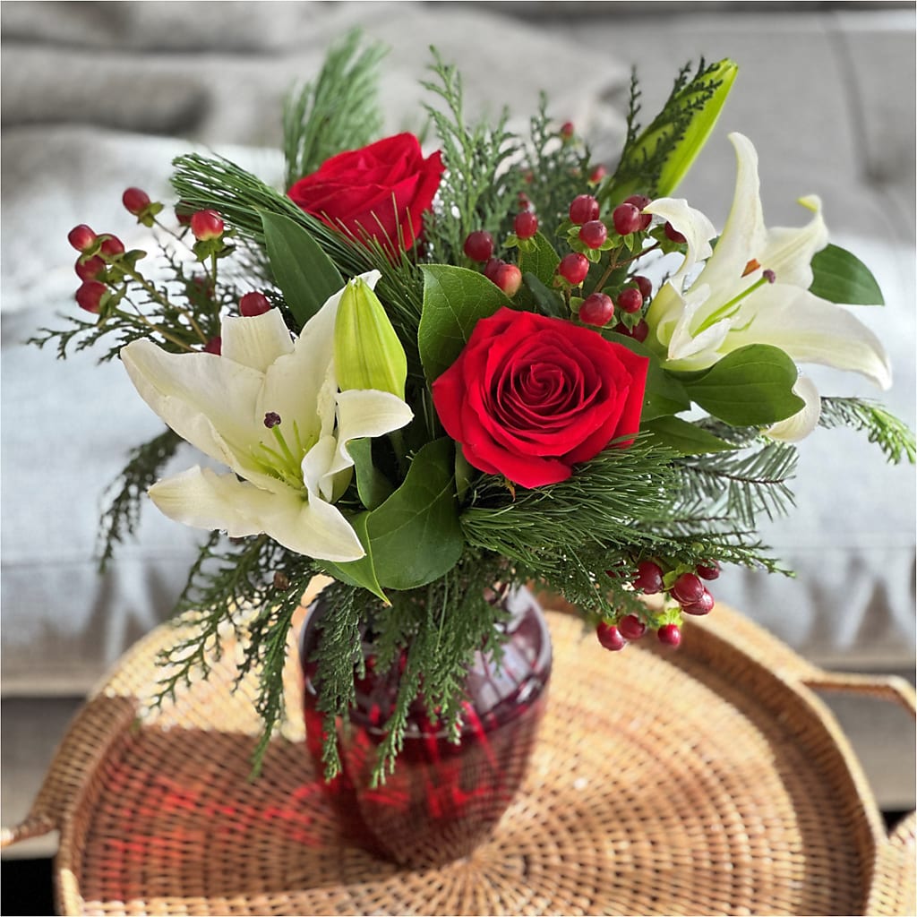 Evergreen Delight Bouquet –  Charleston Cut Flower Company, Charleston WV