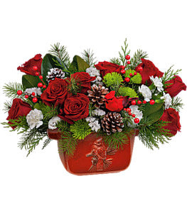 Telelfora's Classic Cardinal Centerpiece by CCF